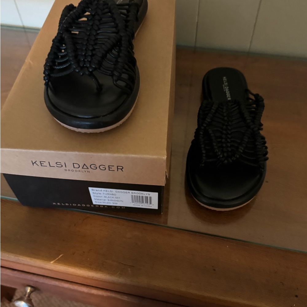 Kelsi Dagger Black Footwear